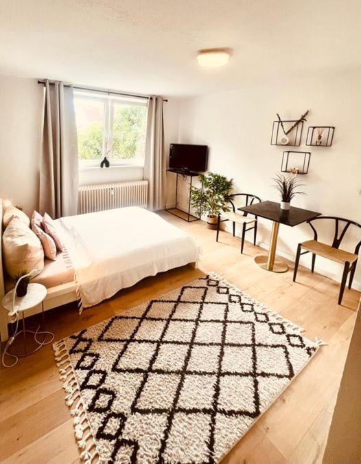 Apartment An Der Uniklinik Mit Eigener Kueche Und Renoviertem Badezimmer
